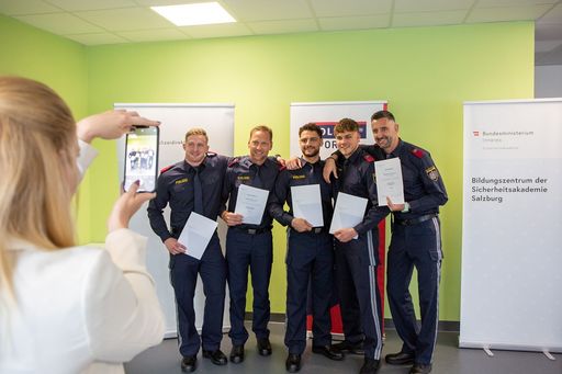 Vorschau Bild von Nach einmonatiger Praxisphase erfolgt Zuteilung in
Polizeidienststelle