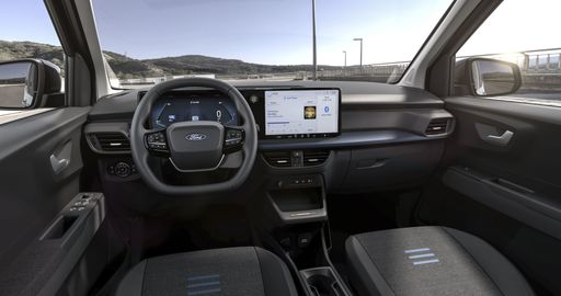 Vorschau Bild von Im Zentrum der für die Tourneo Courier-Baureihe verfügbaren
Digital-Angebote steht die "Digiboard"-Instrumententafel
mit ihrer volldigitalen Cockpit-Anzeige und dem zentralen
12-Zoll-Touchscreen zur Steuerung des Entertainment- und
Kommunikationssystems Ford SYNC 4. Der Innenraum bietet unter
anderem die drahtlose Smartphone-Integration via Android Auto oder
Apple CarPlay sowie eine induktive Ladestation. Over-The-Air-Updates
halten die Funktionalität sämtlicher Features stets auf dem neusten
Stand - ohne dass dazu ein Besuch beim Ford-Händler notwendig wird.
/ Die Verwendung dieses Bildes für redaktionelle Zwecke ist unter
Beachtung aller mitgeteilten Nutzungsbedingungen zulässig und dann
auch honorarfrei. Veröffentlichung ausschließlich mit
Bildrechte-Hinweis.
