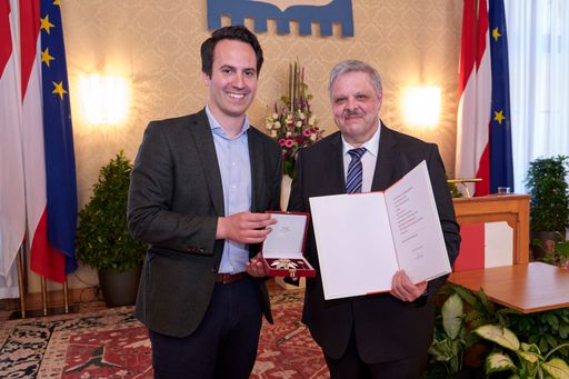 Malteser Care Geschäftsführer Helmut Lutz mit Vizebürgermeister
Christoph Wiederkehr