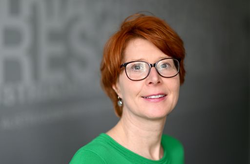 Luzia Strohmayer-Nacif, bisher Leiterin der
Bildagentur APA-PictureDesk, übernimmt mit 1. Juni die Leitung des
APA Visual Desk mit den Abteilungen Bilderdienst, Videodienst und
PictureDesk.