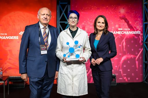 Vorschau Bild von © MARKO's PHOTOGRAPHY / www.marko.photo - FCIO at
4GameChangerFestival - in Marx Halle, Vienna, Austria, on Tuesday,
May 16, 2023