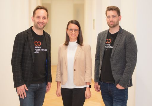 v.l.n.r.: Walter Kreisel (CEO & Founder neoom), Julia Reilinger
(Geschäftsführerin BCII) und Philipp Lobnig (CFO & Co-Founder) neoom