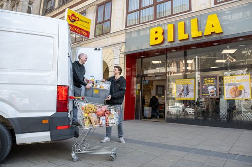 Jeder BILLA und BILLA PLUS Markt in Österreich
unterstützt umliegende Sozialmärkte und karitative
Kooperationspartner mit Lebensmittelspenden. Abdruck zu
redaktionellen Zwecken honorarfrei.