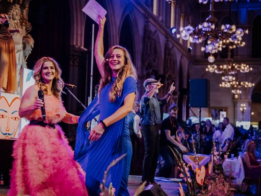 Vorschau Bild von So einzigartig, liebevoll und bunt wurde erstmals das Wiener
Rathaus gerockt!