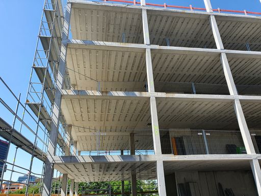 Vorschau Bild von Betondecke inklusive Bauteilaktivierung: Im
Bürogebäude Francis im Althan Quartier