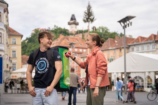 Vorschau Bild von Die Jede Dose zählt Rucksack Botschafter waren auch
in Graz unterwegs, (c) Jede Dose zählt / www.wolfganghummer.com