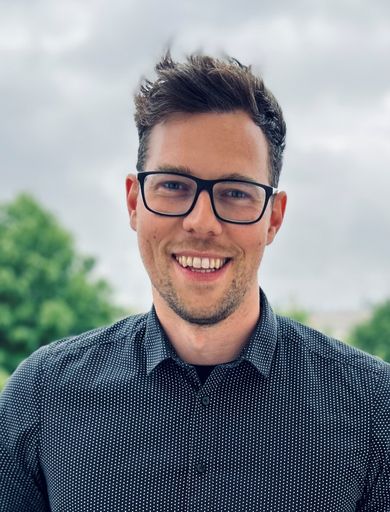 Aaron HÄNEL - Kommunal-Verlag