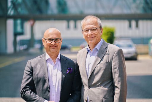 Das AIT Austrian Institute of Technology und Huawei
veranstalteten gemeinsam ein praxisnahes 5G-Cybersicherheitstraining
im „AIT Cyber Range – Training Center“ in Österreich. Mit Hilfe
einer realitätsorientierten Simulation konnten die Teilnehmer:innen
den Ernstfall üben und erhielten wertvolle Tipps von renommierten
Expert:innen.