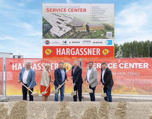 Vorschau Bild von Spatenstich HARGASSNER Service Center