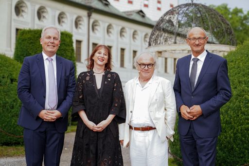  Die feierliche Eröffnung der diesjährigen
Sonderausstellung.