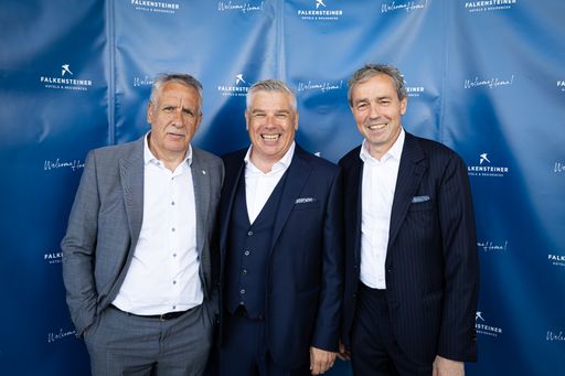 v.l.n.r: Andreas Falkensteiner (Gründer und
Aufsichtsratsmitglied der FMTG), Erich Falkensteiner (Gründer und
Aufsichtsratsvorsitzender der FMTG) und Otmar Michaeler (CEO der
FMTG)