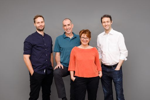 Vorschau Bild von CDO Paul Anton Mayer, Co-Gründer Klaus Candussi,
Co-Gründerin und CEO Walburga Fröhlich, CFO Ernst Stelzmann
(v.l.n.r.)