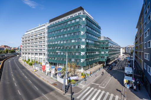  Eine CA Immo-Bürofläche mit rund 1.080 m² in
Storchengasse 1 konnte bereits ab April vermietet werden.