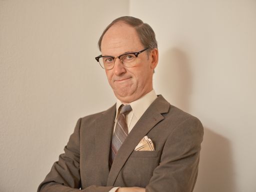 Vorschau Bild von Christian Hölbling in seiner Paraderolle als
Kunstfigur "Helfried".