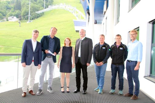 Vorschau Bild von Am 4. Juli 2023 wurde der positive Baubescheid für
die neue 10er-Kabinenbahn Roormoos I von Schladming nach Rohrmoos
erteilt.