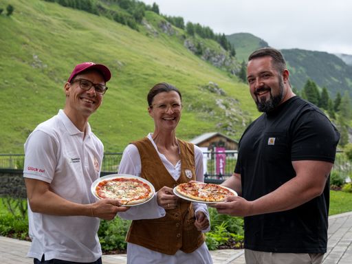 Vorschau Bild von Premiere in der Vorarlberger „Jägeralpe“: 1.
österreichische Pizza von Fini‘s Feinstes