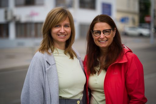 Vorschau Bild von RENOWAVE.AT Vorstand: Ulla Unzeitig (l.) und
Susanne Formanek (r.)