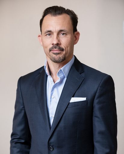 Vorschau Bild von BILD zu OTS –Univ.-Prof. Dr. Florian Fitzal ist ärztlicher Leiter
der ATOMOS Klinik Währing.