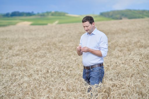 NÖ Bauernbunddirektor Paul Nemecek sieht einen
weiteren wichtigen Schritt zur Umsetzung des 5x5
Bauernbund-Forderungspapieres gesetzt.