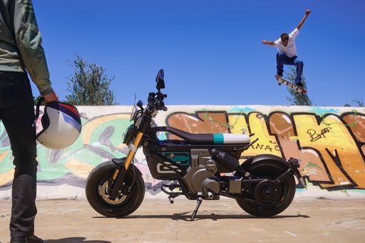 Vorschau Bild von Summer in the city: BMW Motorrad bringt BMW CE 02 auf den Markt.