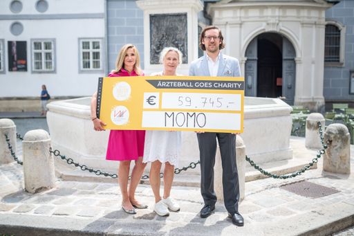 Ärzteball spendet 59.745 Euro an MOMO Kinderhospiz