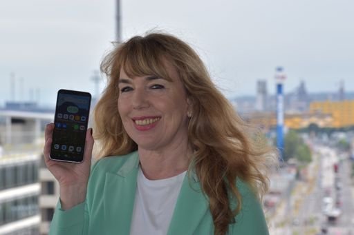Eveline Pupeter: "Das emporia E6 ist ein Smartphone
von Europäern für Europäer."