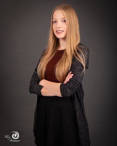 Vorschau Bild von Deaf-Performerin Cindy Klink / Die Verwendung dieses Bildes für
redaktionelle Zwecke ist unter Beachtung aller mitgeteilten
Nutzungsbedingungen zulässig und dann auch honorarfrei.
Veröffentlichung ausschließlich mit Bildrechte-Hinweis.
