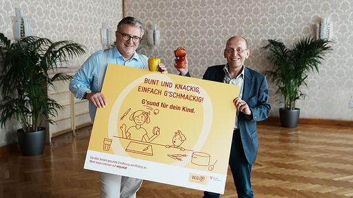 Gesundheitsstadtrat Peter Hacker und
WiG-Geschäftsführer Dennis Beck präsentieren die WiG-Jahreskampagne
zu „Gesunde Kindheit“.