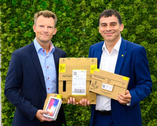 Von Links: Günter Lischka, CCO bei Drei, und Peter
Umundum, Vorstandsdirektor für Paket & Logistik, Österreichische
Post AG