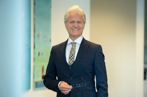  Michael Miskarik, Niederlassungsleiter der HDI
Lebensversicherung AG in Österreich empfiehlt eine vorausschauende
Planung der privaten Altersvorsorge