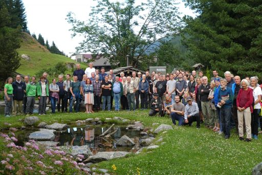 Vorschau Bild von Rund 70 Wissenschafter:innen erfassten die
Biodiversität vom 21. bis 23. Juli 2023 auf der Deferegger Sonnseite
in der Kern- und Außenzone des Nationalparks Hohe Tauern.