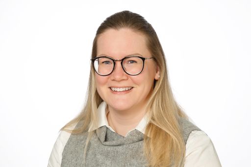 Vorschau Bild von MMag. Rebecca Janker BEd MA Fachreferentin Kinder, Jugend,
Familie und Psychosoziale Dienste im Hilfswerk Österreich