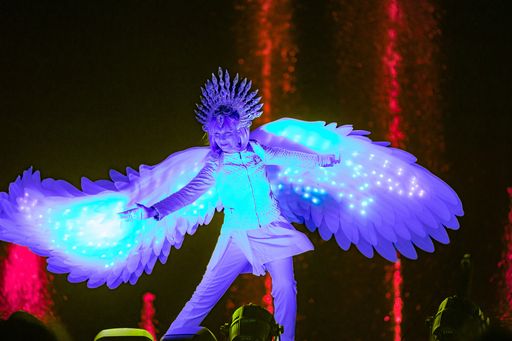 Vorschau Bild von Fulminante Premiere der KLANGWELLE 2023 im
Schlosspark Laxenburg
