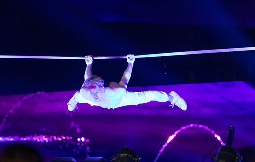 Vorschau Bild von Fulminante Premiere der KLANGWELLE 2023 im
Schlosspark Laxenburg