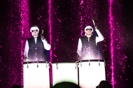 Vorschau Bild von Fulminante Premiere der KLANGWELLE 2023 im
Schlosspark Laxenburg