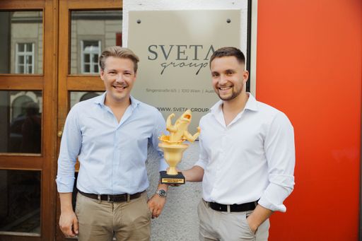 v.l.n.r. Mag. Stefan Schleicher, Armin Gfrerer (beide Jufina
Vorstand)