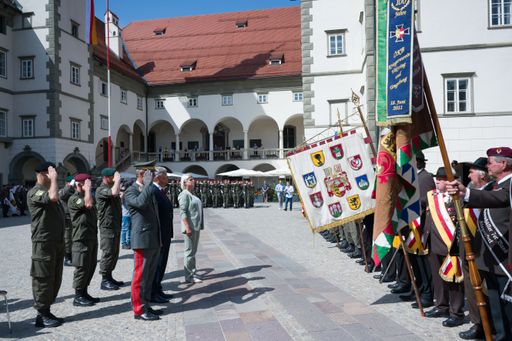 Kommandoübergabe in Klagenfurt