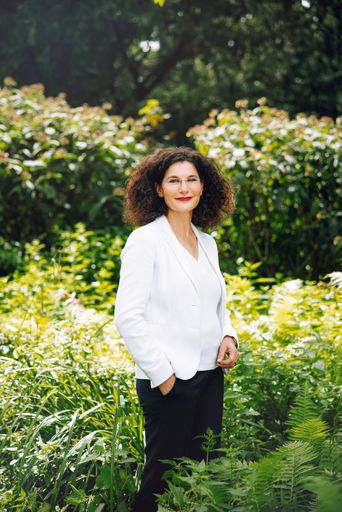 Tina Müller, Weleda CEO ab 1. Oktober 2023 / Die Verwendung
dieses Bildes für redaktionelle Zwecke ist unter Beachtung aller
mitgeteilten Nutzungsbedingungen zulässig und dann auch honorarfrei.
Veröffentlichung ausschließlich mit Bildrechte-Hinweis.