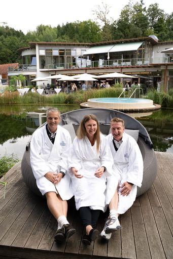Vorschau Bild von das GF Team der Heiltherme und Quellenhotel Bad
Waltersdorf