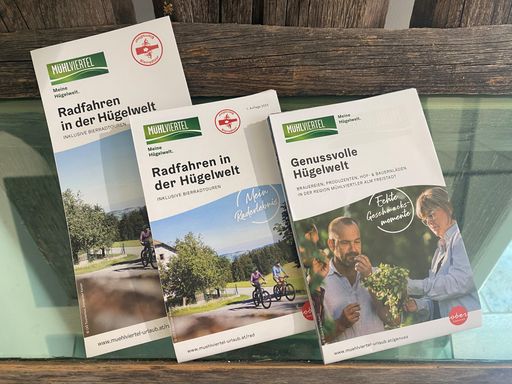 Vorschau Bild von Ansicht der neuen Radkarte inkl. Flyer sowie der
neuen Genusskarte vom Tourismusverband Mühlviertler Alm Freistadt