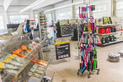 Vorschau Bild von Forstinger-Filialen unter dem Hammer