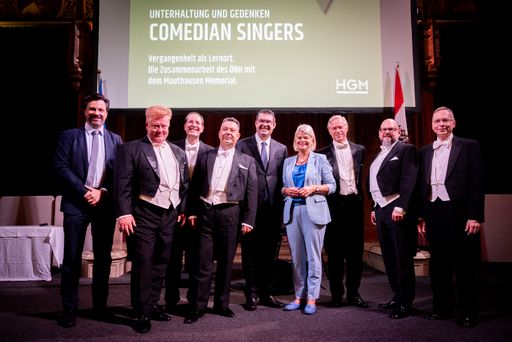 Vorschau Bild von Verteidigungsministerin Klaudia Tanner bei der
Kulturveranstaltung "Unterhaltung und Gedenken"