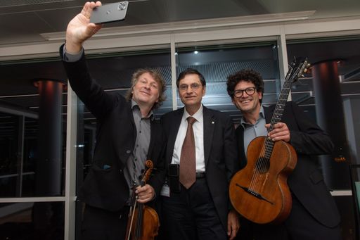 Zwei musikalische „Gauner“ im Wiener Ringturm