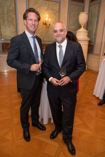 Vorschau Bild von Vorstände der Esterhazy Stiftungen Michael Gröschl und Matthias
Grün