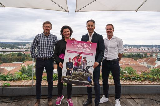 OMNi-BiOTiC® Graz Triathlon 2024 Dr. Werner Leitner; Kurt
Hohensinner, MBA; Frau Mag. Anita Frauwallner; Christian Nindl