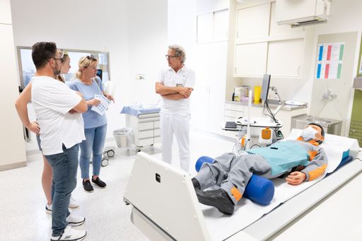 Vorschau Bild von 50 Jahre Rehabilitationszentrum Häring: "Blicken
mit Stolz auf unser Haus"