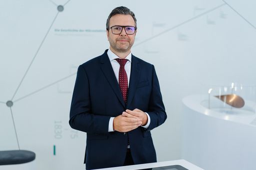 Jörg Eisenschschmied wird ab 1. November neuer
Finanzvorstand der Infineon Technologies Austria AG