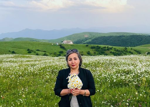 Vorschau Bild von Die iranische Journalistin und
Frauenrechtsaktivistin Aliyeh Motallebzadeh wird für ihre Arbeit mit
dem Würdigungspreis ausgezeichnet.