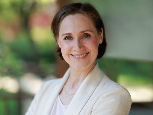 Diane Szauer, Head of Group HR bei der NAVAX
Unternehmensgruppe: "Gemeinsam mit meinem Team möchte ich die People
Experience ins Zentrum der HR-Arbeit stellen mit dem Ziel, eine
inspirierende Arbeitsumgebung zu schaffen, um den erfolgreichen
Expansionskurs von NAVAX fortzuführen-"
