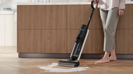 Tineco FLOOR ONE S6 / Die Verwendung dieses Bildes für
redaktionelle Zwecke ist unter Beachtung aller mitgeteilten
Nutzungsbedingungen zulässig und dann auch honorarfrei.
Veröffentlichung ausschließlich mit Bildrechte-Hinweis.
